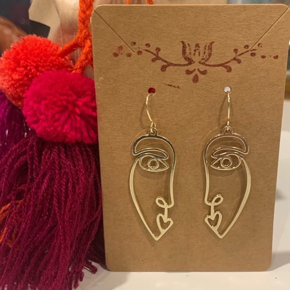 ✨3 for$33✨NWT Abstract Minimal Face Dangle Earrings - Picture 1 of 8
